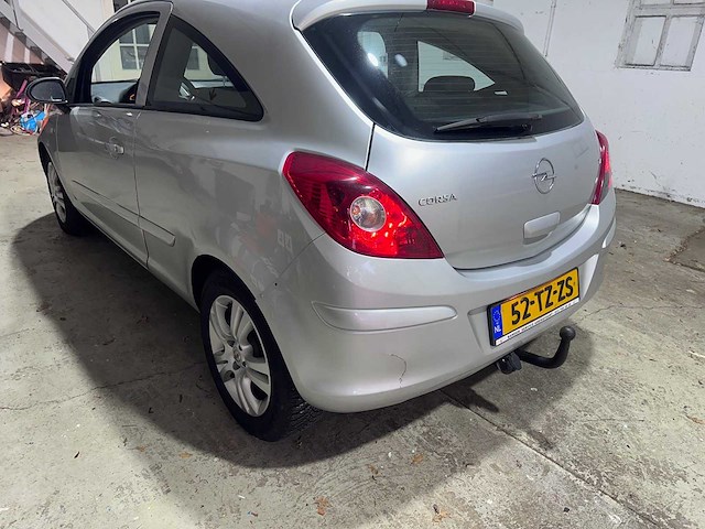 Opel - corsa - 1.4-16v enjoy - 52-tz-zs - afbeelding 13 van  19