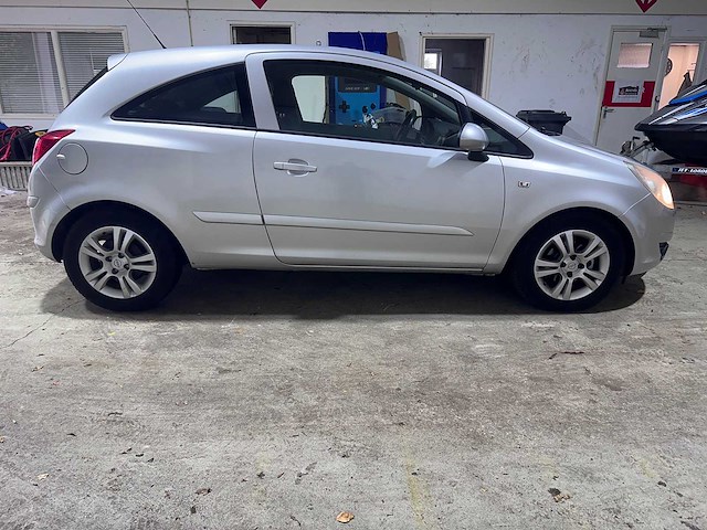 Opel - corsa - 1.4-16v enjoy - 52-tz-zs - afbeelding 16 van  19