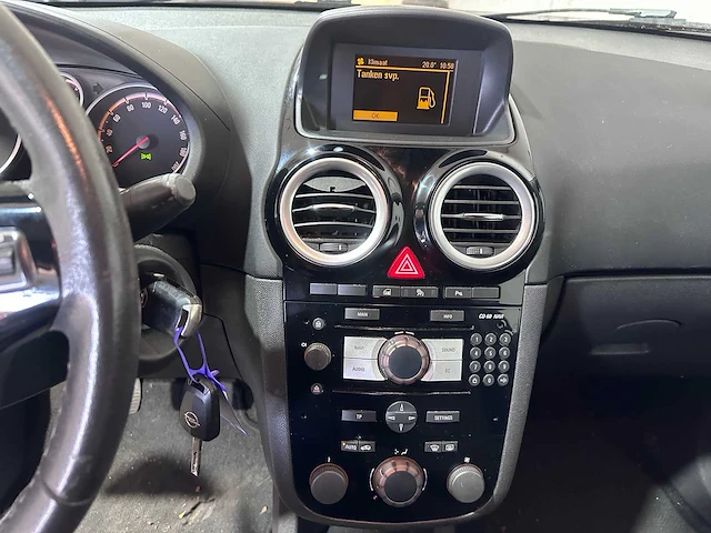 Opel - corsa - 1.4-16v executive - 02-zs-jv - afbeelding 3 van  17