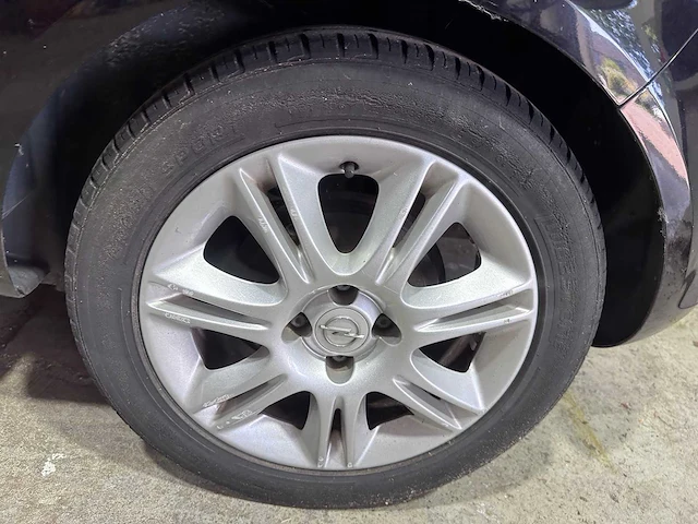 Opel - corsa - 1.4-16v executive - 02-zs-jv - afbeelding 7 van  17