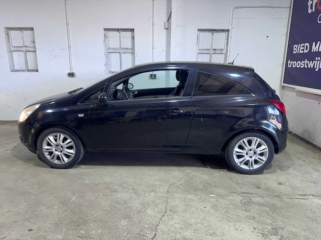 Opel - corsa - 1.4-16v executive - 02-zs-jv - afbeelding 10 van  17