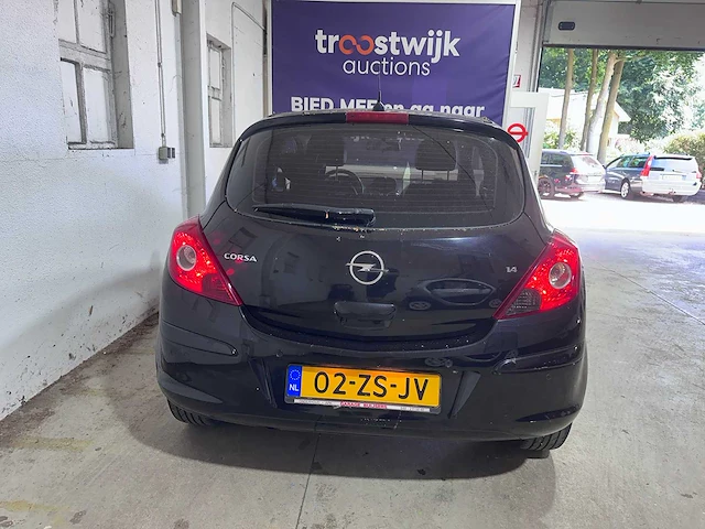 Opel - corsa - 1.4-16v executive - 02-zs-jv - afbeelding 12 van  17