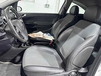 Opel - corsa - 1.4-16v executive - gv-155-f - afbeelding 7 van  19