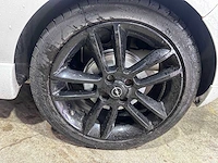 Opel - corsa - 1.4-16v executive - gv-155-f - afbeelding 9 van  19