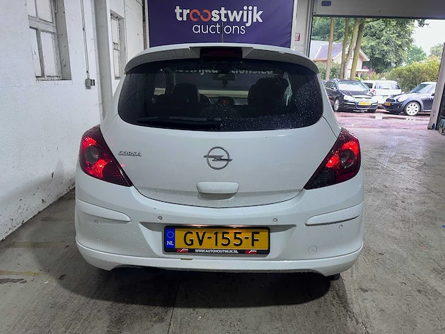 Opel - corsa - 1.4-16v executive - gv-155-f - afbeelding 14 van  19