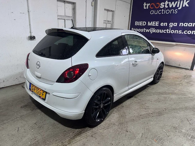 Opel - corsa - 1.4-16v executive - gv-155-f - afbeelding 15 van  19