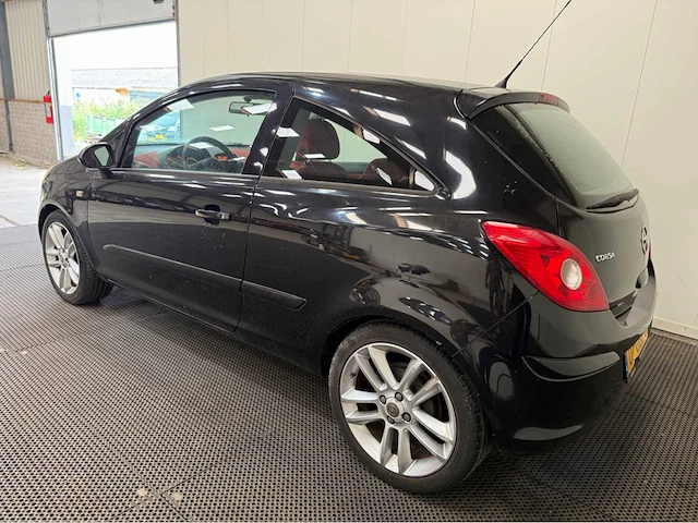 Opel - corsa - personenauto - 2008 - afbeelding 18 van  24