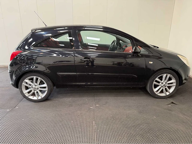 Opel - corsa - personenauto - 2008 - afbeelding 19 van  24