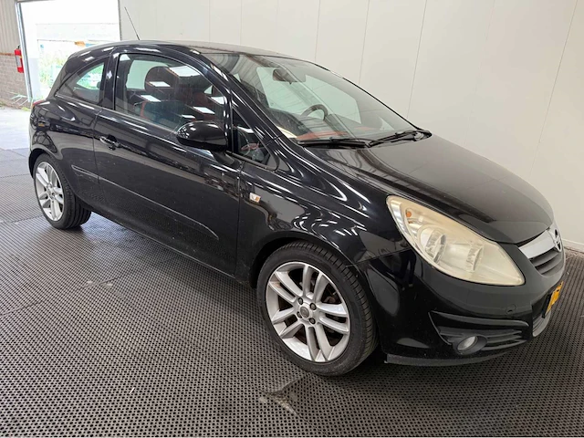Opel - corsa - personenauto - 2008 - afbeelding 20 van  24