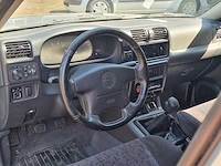Opel - frontera - 2.2i rs - 69-sv-ls - 1999 - afbeelding 2 van  25