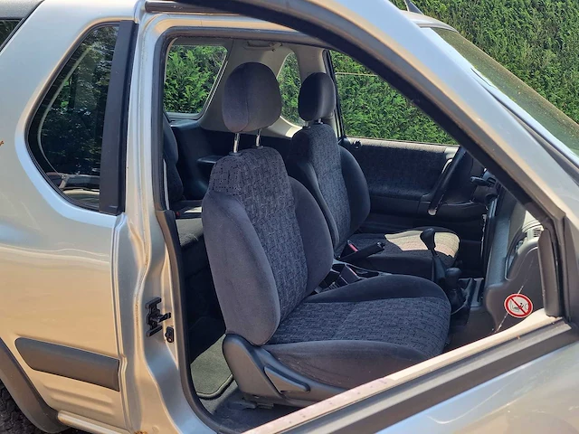 Opel - frontera - 2.2i rs - 69-sv-ls - 1999 - afbeelding 9 van  25