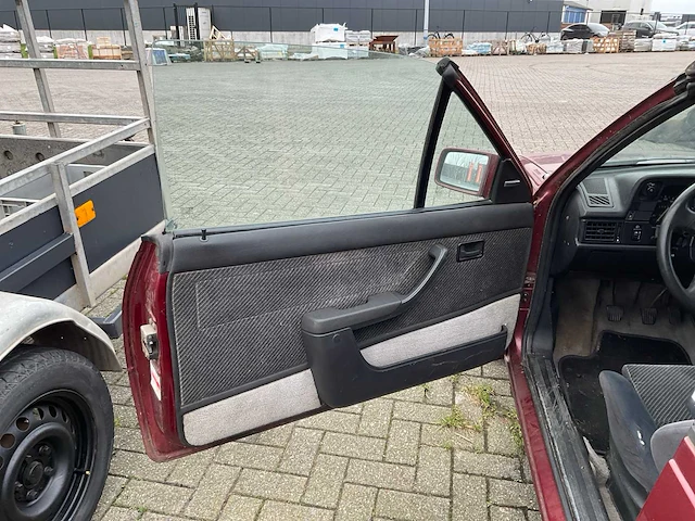 Opel - kadett - 1.6i gl kat. - personenauto - afbeelding 13 van  30