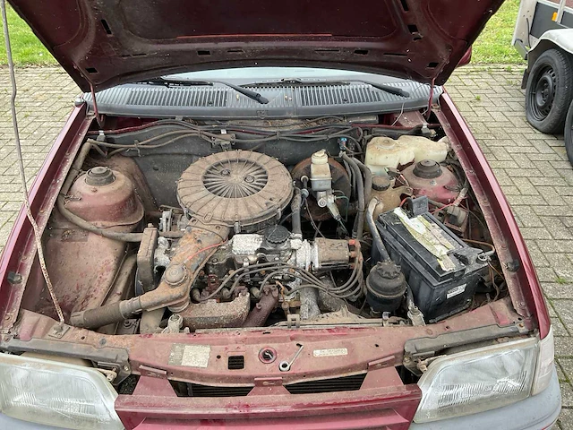 Opel - kadett - 1.6i gl kat. - personenauto - afbeelding 23 van  30