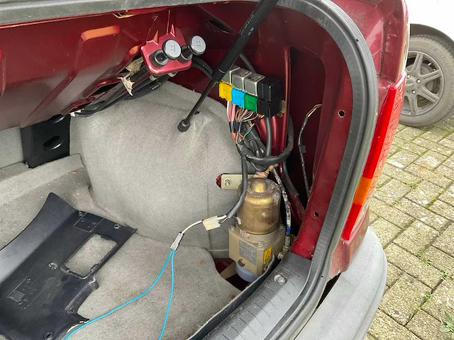 Opel - kadett - 1.6i gl kat. - personenauto - afbeelding 29 van  30