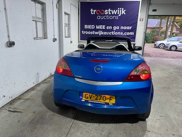 Opel - tigra twintop - 1.4-16v enjoy - gv-270-f - afbeelding 17 van  22