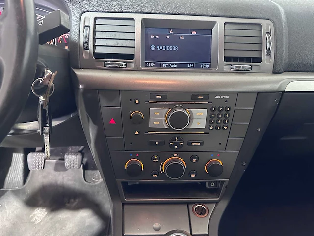 Opel - vectra - 1.8-16v business - 55-zb-gx - afbeelding 14 van  22