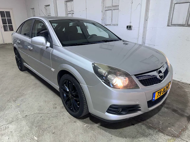 Opel - vectra gts - 1.8-16v business - 75-jlz-7 - afbeelding 19 van  21