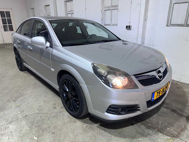 Opel - vectra gts - 1.8-16v business - 75-jlz-7 - afbeelding 19 van  21