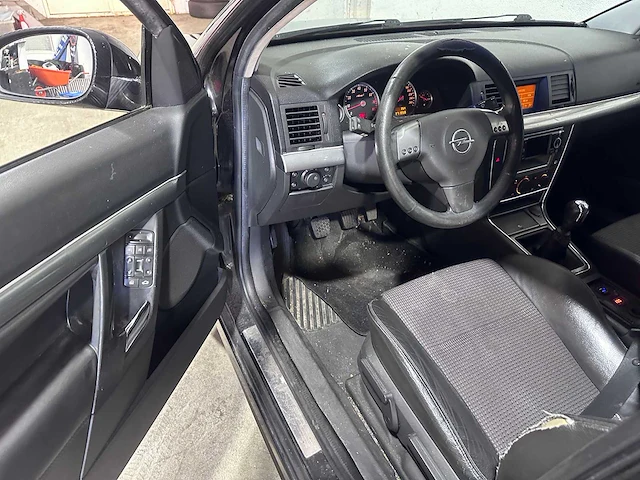 Opel - vectra gts - 2.2-16v elegance - 65-lv-jn - afbeelding 18 van  18