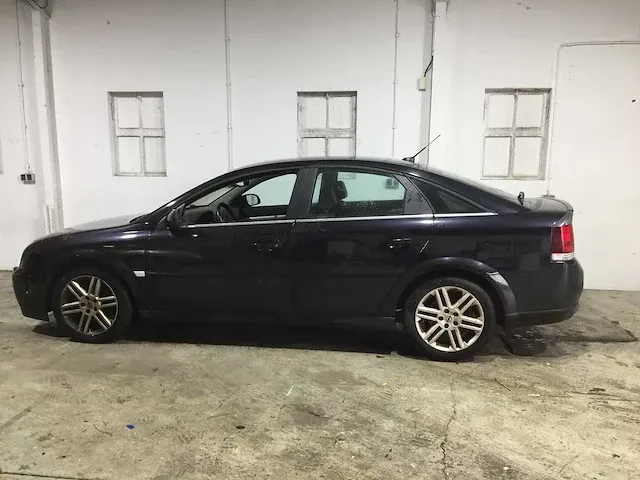 Opel - vectra gts - 3.2 v6 elegance - 74-tx-zn - afbeelding 12 van  26