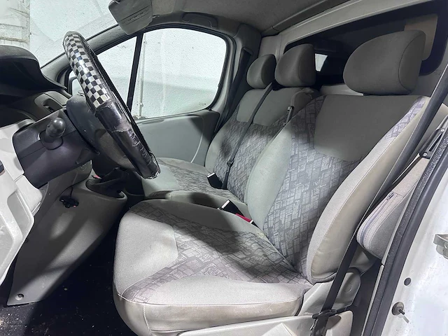 Opel - vivaro - 1.9 di l2h1 - 34-bh-sr - afbeelding 7 van  18