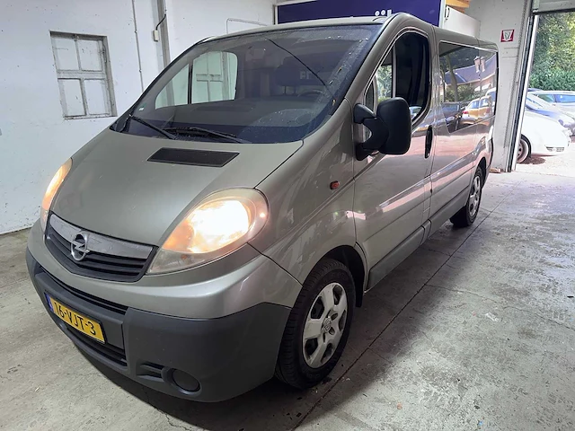 Opel - vivaro - 2.5 cdti l1h1 - 16-vjt-3 - afbeelding 1 van  16