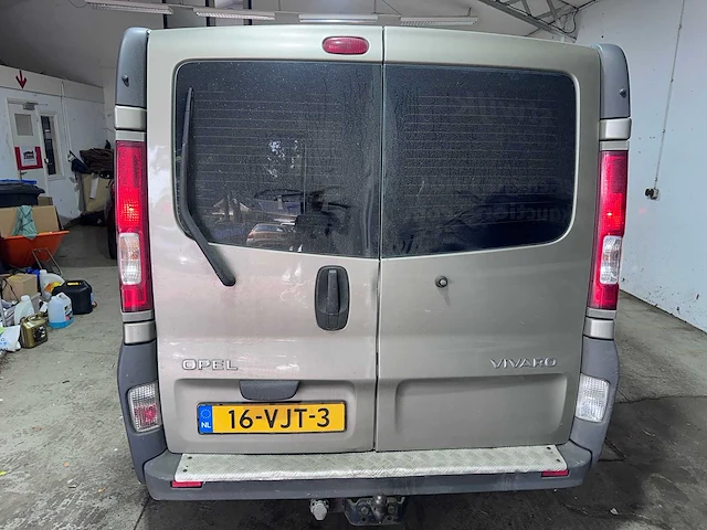 Opel - vivaro - 2.5 cdti l1h1 - 16-vjt-3 - afbeelding 11 van  16