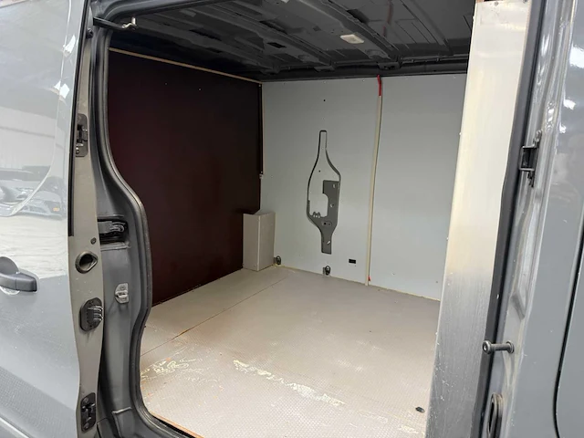 Opel - vivaro - bedrijfswagen - 2019 - afbeelding 16 van  39