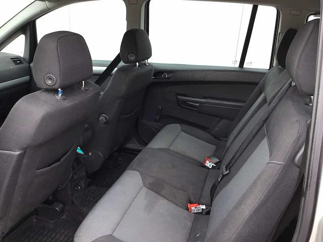 Opel - zafira - 1.6 essentia - personenauto - afbeelding 12 van  13