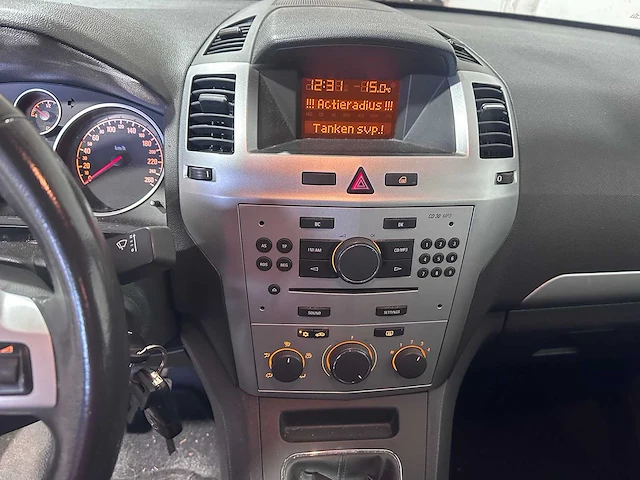 Opel - zafira - 1.6 selection - 38-kzl-8 - afbeelding 2 van  16
