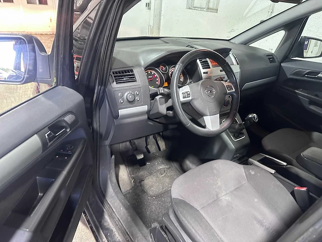 Opel - zafira - 1.6 selection - 38-kzl-8 - afbeelding 12 van  16