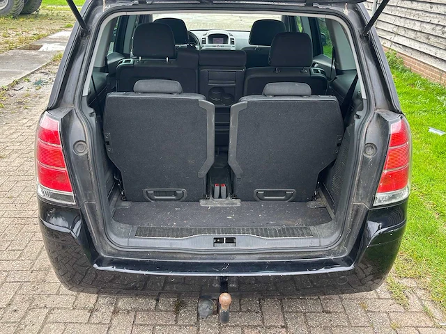 Opel - zafira - 1.6 temptation - car - 2007 - afbeelding 15 van  28