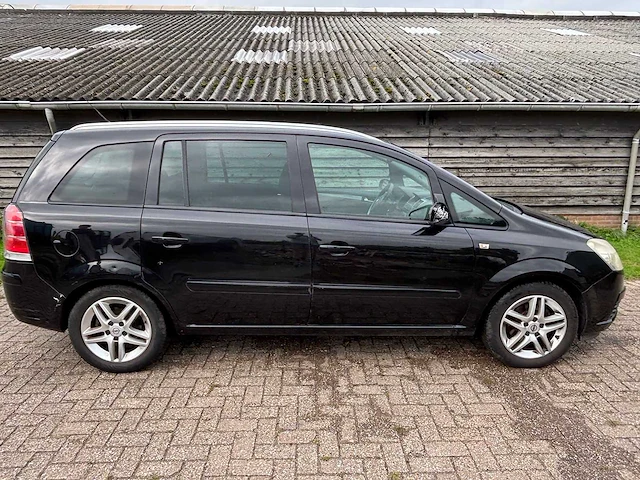 Opel - zafira - 1.6 temptation - car - 2007 - afbeelding 24 van  28
