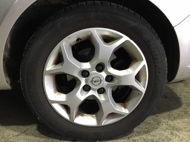 Opel - zafira - 1.8 cosmo 7p- 02-tn-xg - afbeelding 2 van  19
