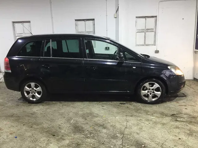 Opel - zafira - 1.8 enjoy - 78-sh-pl - afbeelding 6 van  14