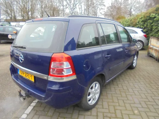 Opel - zafira - 1.8 essentia - 09-zfl-1 - afbeelding 5 van  11