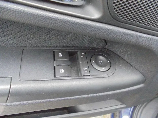 Opel - zafira - 1.8 essentia - 09-zfl-1 - afbeelding 8 van  11