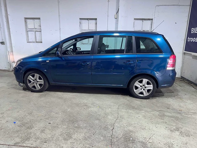 Opel - zafira - 1.8 temptation - 38-xj-zv - afbeelding 12 van  20
