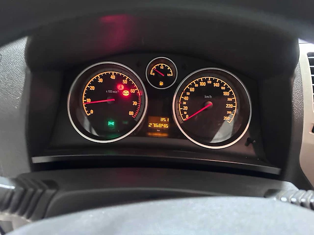 Opel - zafira - 1.8 temptation - 87-gvs-8 - afbeelding 10 van  18