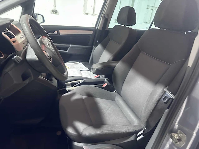 Opel - zafira - 1.8 temptation - 87-gvs-8 - afbeelding 14 van  18