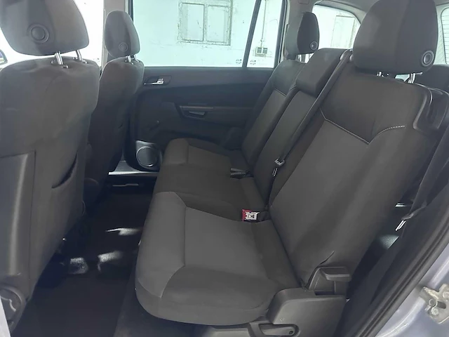 Opel - zafira - 1.8 temptation - 87-gvs-8 - afbeelding 15 van  18