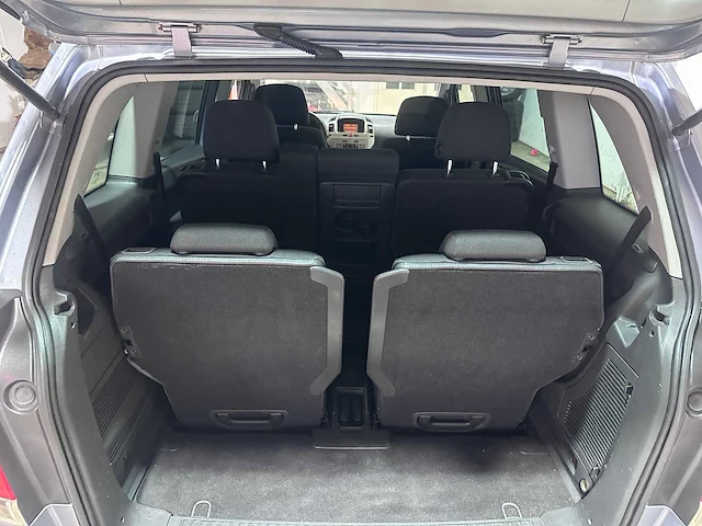 Opel - zafira - 1.8 temptation - 87-gvs-8 - afbeelding 16 van  18