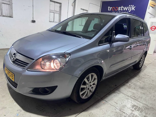 Opel - zafira - 1.8 temptation - 87-gvs-8 - afbeelding 1 van  18