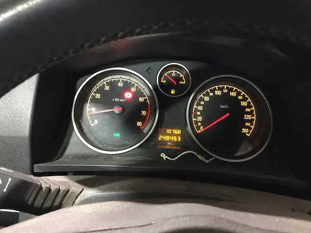 Opel - zafira - 2.2 cosmo - 21-rt-bf - afbeelding 3 van  26