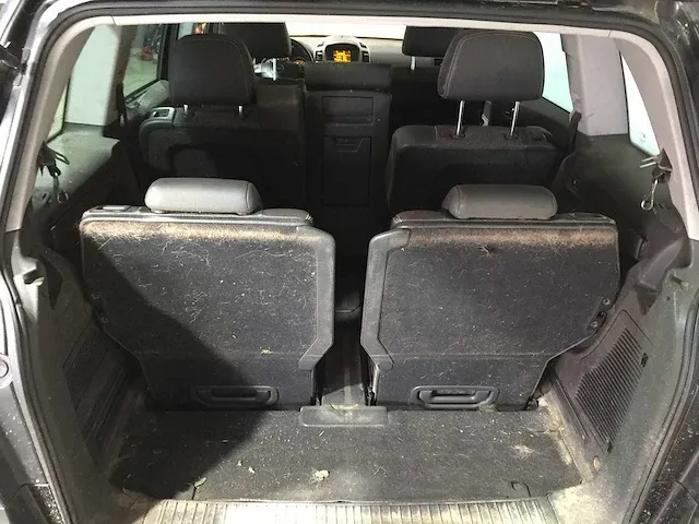 Opel - zafira - 2.2 cosmo - 21-rt-bf - afbeelding 10 van  26