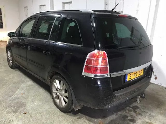 Opel - zafira - 2.2 cosmo - 21-rt-bf - afbeelding 20 van  26