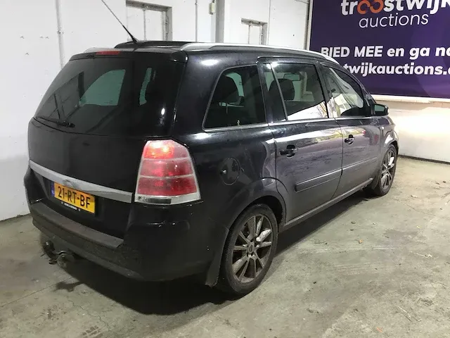 Opel - zafira - 2.2 cosmo - 21-rt-bf - afbeelding 22 van  26