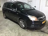 Opel - zafira - 2.2 cosmo - 21-rt-bf - afbeelding 24 van  26