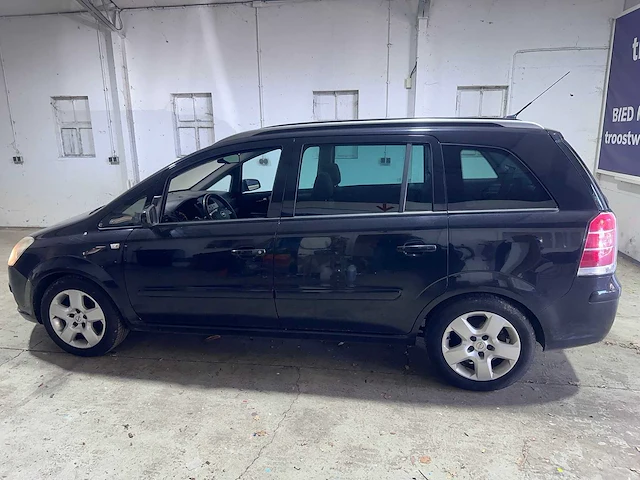 Opel - zafira - 2.2 executive automaat 30-sn-ph - afbeelding 2 van  20
