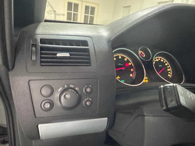 Opel - zafira - 2.2 executive automaat 30-sn-ph - afbeelding 4 van  20